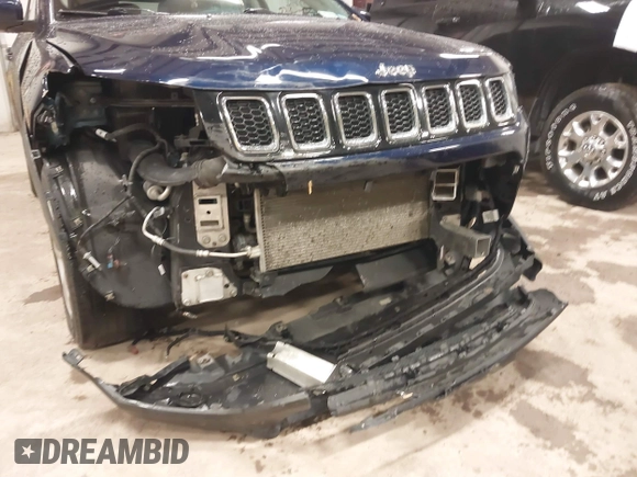 2020 Jeep Compass North z VIN 3C4NJDBB9LT124543, wystawiony jako IAAI lot #42323265 z przebiegiem 94 667 mil mil oraz . Historia ofert i sprzedaży dostępna na DreamBid. Obrazek 6.