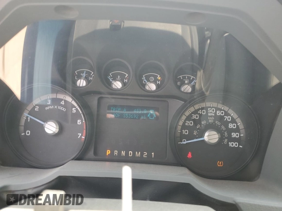2015 Ford F-250 XLT with VIN 1FT7X2A6XFEB86490, listed as a Copart auction lot 59907905 with 353,692 mi miles and Salvage title. Bid and sale history available at DreamBid. Image 9.