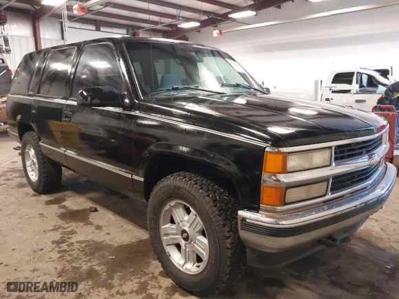 1996 Chevrolet Tahoe with VIN 1GNEK13R8TJ313125, listed as a IAAI auction lot 41361170 with 162,789 mi miles. Bid and sale history available at carsss.com. Image 1.