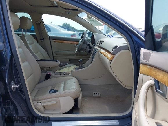 2007 Audi A4 2.0T with VIN WAUAF78E27A207843, listed as a IAAI auction lot 42033988 with 166,453 mi miles. Bid and sale history available at carsss.com. Image 5.