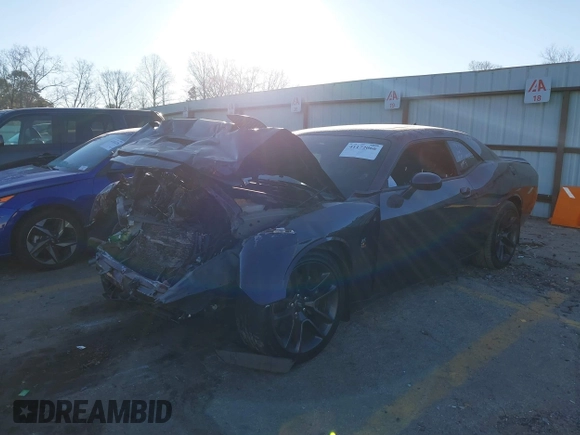2020 Dodge Challenger R/T Scat Pack 50th Anniversary z VIN 2C3CDZFJ2LH227037, wystawiony jako IAAI lot #41172066 z przebiegiem 42 024 mil mil oraz . Historia ofert i sprzedaży dostępna na DreamBid. Obrazek 2.