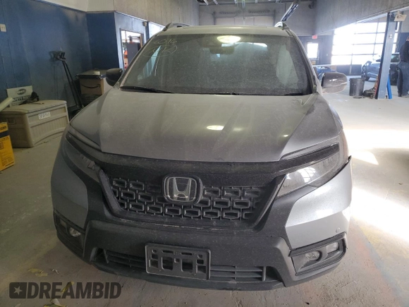 2021 Honda Passport Touring with VIN 5FNYF8H93MB010192, listed as a Copart auction lot 83013954 with Not Provided miles and Salvage Title. Bid and sale history available at carsss.com. Image 5.