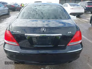 2008 Acura RL Tech Pkg with VIN JH4KB16608C001517, listed as a IAAI auction lot 41305313 with 220,509 mi miles. Bid and sale history available at carsss.com. Image 16.