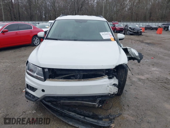 2020 Volkswagen Tiguan SE with VIN 3VV3B7AX2LM055418, listed as a IAAI auction lot 41248422 with Not Provided miles and . Bid and sale history available at DreamBid. Image 11.