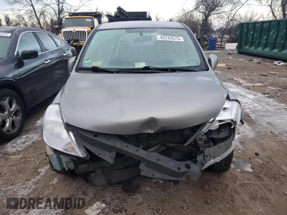 2007 Nissan Versa 1.8 S with VIN 3N1BC13E67L433061, listed as a Copart auction lot 42243575 with 256,319 mi miles and Non Repairable. Bid and sale history available at carsss.com. Image 5.
