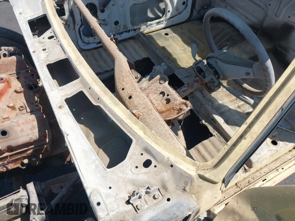 1990 Toyota Pickup с VIN JT4RN81R1L5077908, выставлен на аукционе IAAI как лот 40037548 с пробегом Не указан миль и . История ставок и продаж доступна на DreamBid. Изображение 9.