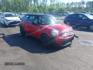 2013 MINI Hardtop with VIN WMWSU3C58DT683041, listed as a IAAI auction lot 42162366 with 76,724 mi miles and . Bid and sale history available at DreamBid. Image 1.