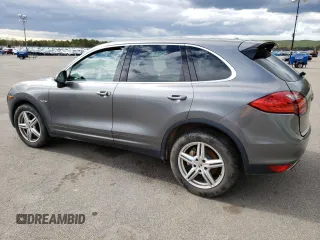 2011 Porsche Cayenne S Hybrid with VIN WP1AE2A29BLA91769, listed as a Copart auction lot 49475833 with 59,118 mi miles and Salvage Title. Bid and sale history available at carsss.com. Image 2.
