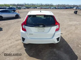 2015 Honda Fit LX with VIN 3HGGK5H54FM753706, listed as a IAAI auction lot 41793999 with 208,656 mi miles. Bid and sale history available at carsss.com. Image 16.