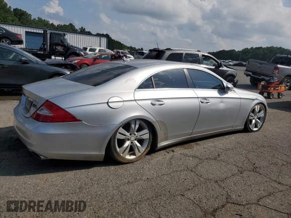 2009 Mercedes-Benz CLS 550 with VIN WDDDJ72X59A151589, listed as a Copart auction lot 55443365 with 184,996 mi miles and Salvage title. Bid and sale history available at DreamBid. Image 3.
