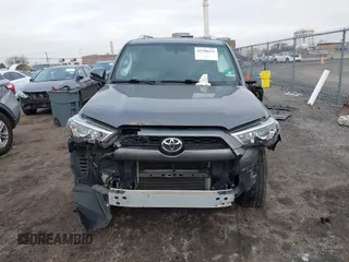 2018 Toyota 4Runner SR5 z VIN JTEZU5JR2J5175663, wystawiony jako IAAI lot #41798215 z przebiegiem 123 000 mil mil oraz . Historia ofert i sprzedaży dostępna na DreamBid. Obrazek 13.