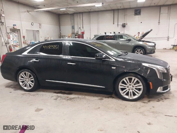 2018 Cadillac XTS Luxury with VIN 2G61M5S33J9142446, listed as a IAAI auction lot 41189851 with NaN miles. Bid and sale history available at carsss.com. Image 13.