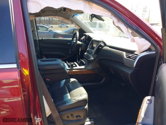 2016 Chevrolet Tahoe LTZ with VIN 1GNSKCKC9GR422695, listed as a IAAI auction lot 41880564 with 302,106 mi miles. Bid and sale history available at carsss.com. Image 5.