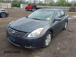2011 Nissan Altima 2.5 S with VIN 1N4AL2AP3BN461207, listed as a IAAI auction lot 42087855 with 179,938 mi miles. Bid and sale history available at carsss.com. Image 2.