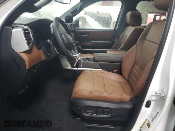 2025 Toyota Sequoia SR5 with VIN 7SVAAABA3SX050405, listed as a Copart auction lot 43834715 with 3,531 mi miles and Clean Title. Bid and sale history available at carsss.com. Image 7.