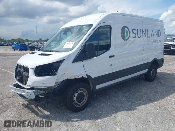 2023 Ford Transit Cargo с VIN 1FTBR1C86PKB70724, выставлен на аукционе IAAI как лот 42234731 с пробегом 30 264 миль миль и . История ставок и продаж доступна на DreamBid. Изображение 18.