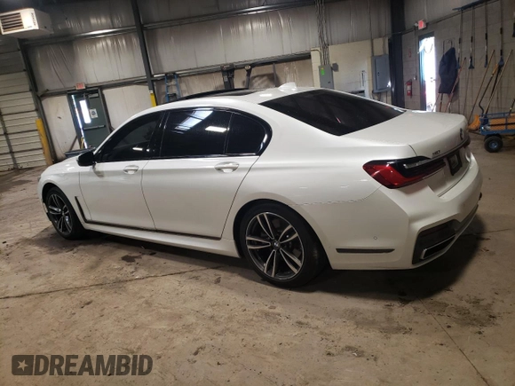 2020 BMW 7 Series 740i xDrive z VIN WBA7T4C04LGG62734, wystawiony jako Copart lot #54722014 z przebiegiem 77 203 mil mil oraz Szkoda całkowita • Salvage title. Historia ofert i sprzedaży dostępna na DreamBid. Obrazek 2.