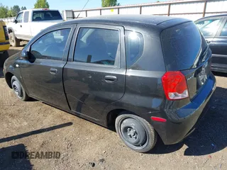2008 Chevrolet Aveo LS with VIN KL1TD66668B114060, listed as a IAAI auction lot 42196550 with 89,456 mi miles and . Bid and sale history available at DreamBid. Image 3.