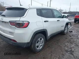 2022 Jeep Compass Sport с VIN 3C4NJDAB8NT106765, выставлен на аукционе IAAI как лот 41669570 с пробегом 74 550 миль миль и . История ставок и продаж доступна на DreamBid. Изображение 4.