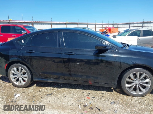 2015 Chrysler 200 S with VIN 1C3CCCBBXFN721897, listed as a IAAI auction lot 41971777 with 115,330 mi miles. Bid and sale history available at carsss.com. Image 13.