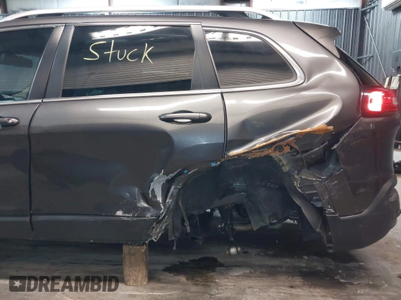 2016 Jeep Cherokee Latitude with VIN 1C4PJMCS4GW360475, listed as a IAAI auction lot 41479053 with 154,554 mi miles. Bid and sale history available at carsss.com. Image 19.