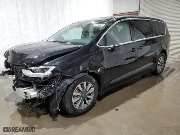 2023 Chrysler Pacifica Hybrid Touring L with VIN 2C4RC1L74PR632335, listed as a Copart auction lot 43763475 with 36,477 mi miles and Clean Title. Bid and sale history available at carsss.com. Image 1.