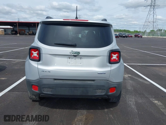 2017 Jeep Renegade Latitude z VIN ZACCJBBB6HPG40367, wystawiony jako IAAI lot #42053957 z przebiegiem 105 893 mil mil oraz . Historia ofert i sprzedaży dostępna na DreamBid. Obrazek 15.