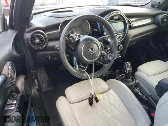 2021 MINI Convertible Cooper S z VIN WMWWJ5C08M3M08392, wystawiony jako Copart lot #76756444 z przebiegiem 8 634 mil mil oraz Nie do naprawy • Non repairable. Historia ofert i sprzedaży dostępna na DreamBid. Obrazek 8.