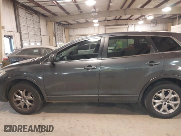 2014 Mazda CX-9 Sport with VIN JM3TB3BV3E0434817, listed as a IAAI auction lot 41394036 with 157,304 mi miles. Bid and sale history available at carsss.com. Image 14.