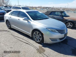 2014 Lincoln MKZ with VIN 3LN6L2GK2ER817686, listed as a IAAI auction lot 41505907 with 318,636 mi miles. Bid and sale history available at carsss.com. Image 1.