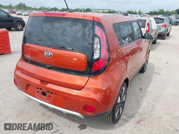 2018 Kia Soul + with VIN KNDJP3A5XJ7562086, listed as a IAAI auction lot 42141583 with 71,238 mi miles. Bid and sale history available at carsss.com. Image 4.