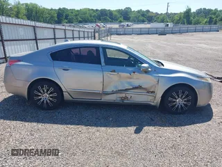2009 Acura TL z VIN 19UUA86269A000227, wystawiony jako IAAI lot #42177239 z przebiegiem 210 710 mil mil oraz . Historia ofert i sprzedaży dostępna na DreamBid. Obrazek 13.