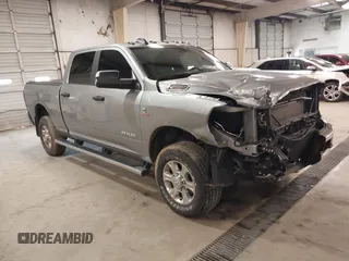 2022 Ram 2500 Big Horn with VIN 3C6UR5DL6NG404729, listed as a IAAI auction lot 41454034 with 44,212 mi miles. Bid and sale history available at carsss.com. Image 1.