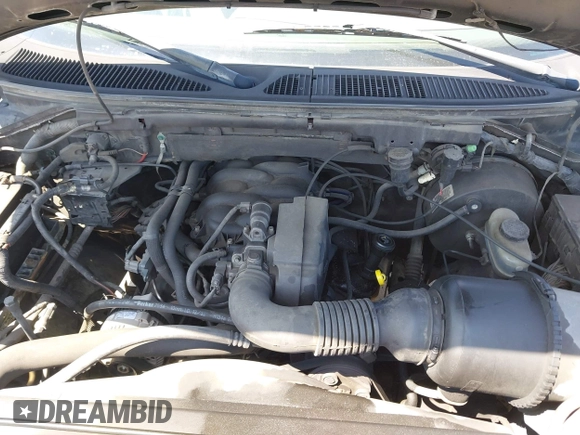 2003 Ford F-150 XL with VIN 1FTRX17213NB70553, listed as a IAAI auction lot 41946968 with 186,683 mi miles. Bid and sale history available at carsss.com. Image 10.