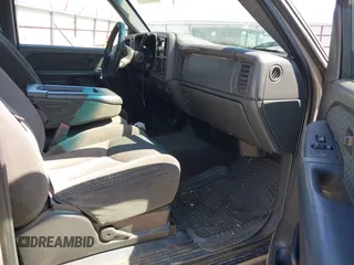 2004 Chevrolet Avalanche Z71 with VIN 3GNEK12T74G334998, listed as a IAAI auction lot 42705106 with 267,992 mi miles and . Bid and sale history available at DreamBid. Image 5.