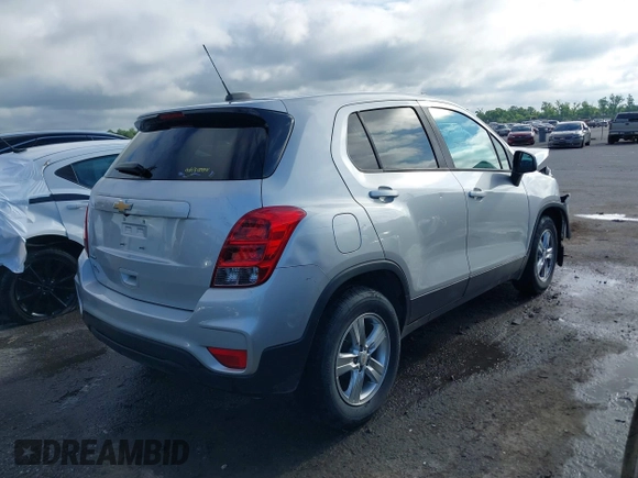 2021 Chevrolet Trax LS z VIN KL7CJKSB2MB316589, wystawiony jako IAAI lot #42203347 z przebiegiem 77 105 mil mil oraz . Historia ofert i sprzedaży dostępna na DreamBid. Obrazek 4.