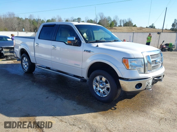2011 Ford F-150 XLT with VIN 1FTFW1ET3BFB95576, listed as a IAAI auction lot 41440724 with 332,822 mi miles. Bid and sale history available at carsss.com. Image 1.