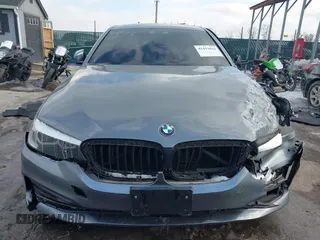 2019 BMW 5 Series 530i с VIN WBAJA5C5XKBX87825, выставлен на аукционе IAAI как лот 41411034 с пробегом 86 000 миль миль и . История ставок и продаж доступна на DreamBid. Изображение 11.