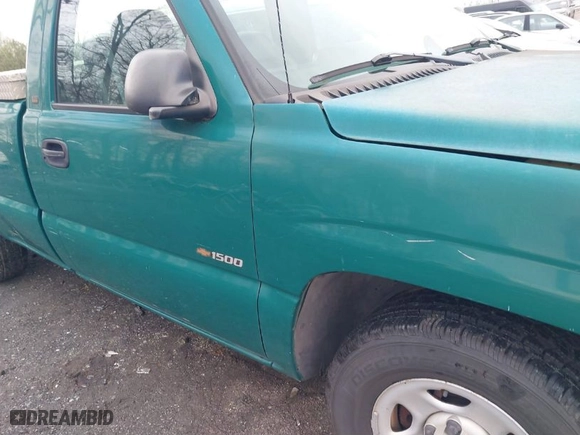 2002 Chevrolet Silverado 1500 with VIN 1GCEC14W82Z286809, listed as a IAAI auction lot 41876270 with 217,690 mi miles. Bid and sale history available at carsss.com. Image 12.