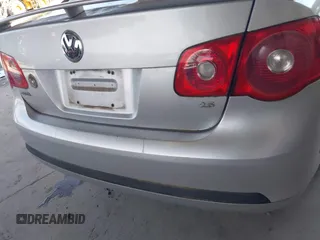 2005 Volkswagen Jetta 2.5 with VIN 3VWSG71K25M644310, listed as a IAAI auction lot 42697774 with 137,718 mi miles and . Bid and sale history available at DreamBid. Image 6.