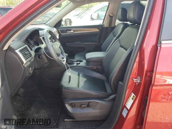 2021 Volkswagen Atlas SE z VIN 1V2KR2CA2MC505815, wystawiony jako Copart lot #54756465 z przebiegiem 51 653 mil mil oraz Szkoda całkowita • Salvage title. Historia ofert i sprzedaży dostępna na DreamBid. Obrazek 7.