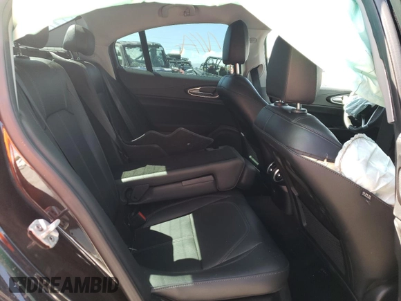 2017 Alfa Romeo Giulia with VIN ZARFAEBN3H7528685, listed as a Copart auction lot 59414802 with 0 mi miles. Bid and sale history available at carsss.com. Image 6.