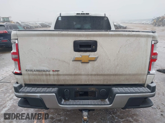 2018 Chevrolet Colorado 4WD Work Truck z VIN 1GCGTBEN3J1271023, wystawiony jako IAAI lot #41013812 z przebiegiem 124 032 mil mil oraz . Historia ofert i sprzedaży dostępna na DreamBid. Obrazek 17.