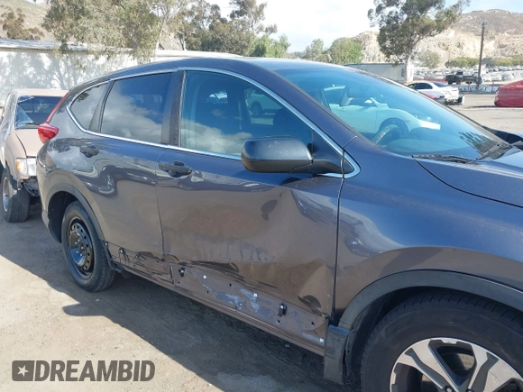 2019 Honda CR-V LX z VIN 2HKRW5H33KH401422, wystawiony jako IAAI lot #42116431 z przebiegiem 119 387 mil mil oraz . Historia ofert i sprzedaży dostępna na DreamBid. Obrazek 18.