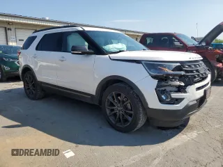 2017 Ford Explorer XLT z VIN 1FM5K8D82HGE21425, wystawiony jako Copart lot #63497335 z przebiegiem 97 144 mil mil oraz Szkoda całkowita • Salvage title. Historia ofert i sprzedaży dostępna na DreamBid. Obrazek 4.