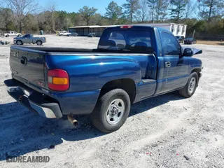 2000 GMC New Sierra 1500 SL with VIN 1GTEC14W2YZ200810, listed as a IAAI auction lot 41599749 with NaN miles. Bid and sale history available at carsss.com. Image 4.