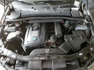 2011 BMW 3 Series 328i with VIN WBAUT9C58BA191813, listed as a Copart auction lot 42490805 with 120,328 mi miles and Salvage title. Bid and sale history available at DreamBid. Image 11.