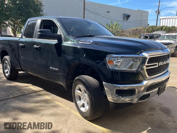 2019 Ram 1500 Tradesman z VIN 1C6SRFCT8KN585978, wystawiony jako Copart lot #78004934 z przebiegiem 102 838 mil mil oraz Czysty tytuł • Clean title. Historia ofert i sprzedaży dostępna na DreamBid. Obrazek 1.