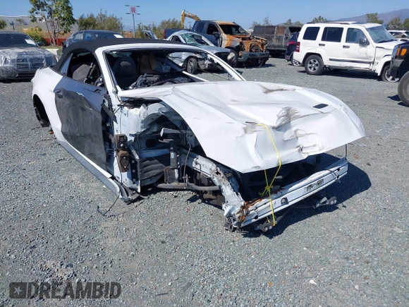 2019 Ford Mustang EcoBoost z VIN 1FATP8UH4K5109225, wystawiony jako IAAI lot #42313595 z przebiegiem Nie podano mil oraz . Historia ofert i sprzedaży dostępna na DreamBid. Obrazek 1.