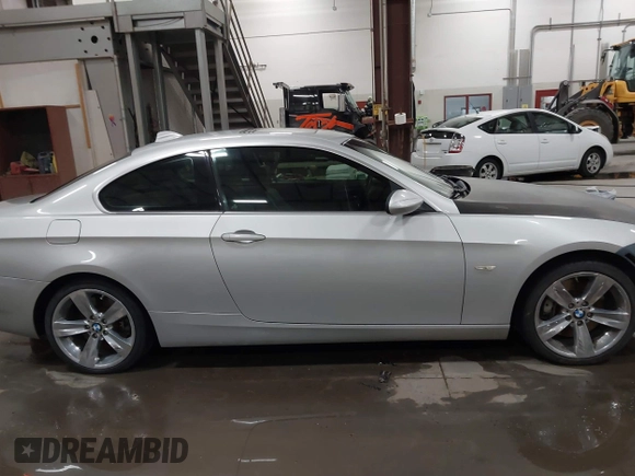2008 BMW 3 Series 335xi with VIN WBAWC73548E064278, listed as a IAAI auction lot 41503956 with 141,556 mi miles and . Bid and sale history available at carsss.com. Image 14.